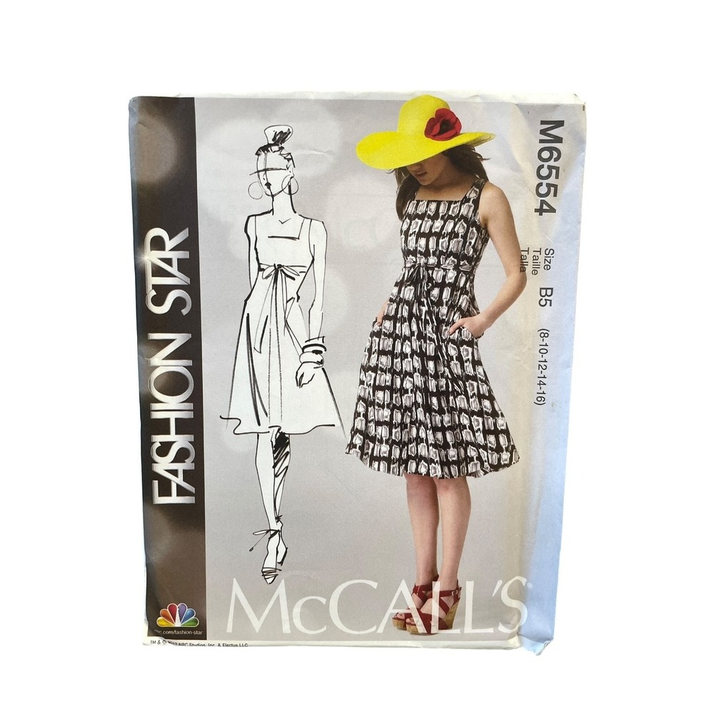 McCall's M6554 Dress Pattern Misses B5 (8-10-12-14-16) Modern